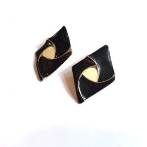 Vintage geometric post statement earrings